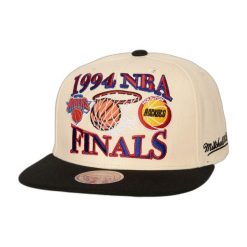 Czapka typu snapback Mitchell & Ness Finals Remix Houston Rockets VS New York Kn. Białe czapki męskie Mitchell & Ness, bez wzorów. Za 209.50 zł.