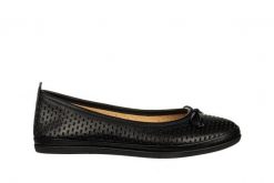 Baleriny Bayla-161 158 709 Black 161713, Czarny, Skóra naturalna - 39. Czarne baleriny damskie Bayla, bez wzorów, z materiału, bez obcasa, na płaskiej podeszwie. W wyprzedaży za 179.10 zł.