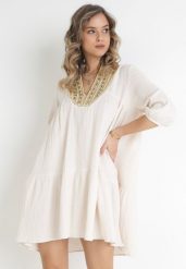 Beżowa Rozkloszowana Sukienka Oversize z Ozdobną Plecionką Przy Dekolcie Samila. Brązowe sukienki damskie Born2be, na imprezę, m, bez wzorów, boho, bez kołnierzyka, bez ramiączek, mini, oversize. W wyprzedaży za 159.99 zł.
