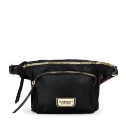 Torebka Monnari. Czarne listonoszki damskie Monnari, bez wzorów, bez dodatków. Za 229.99 zł.