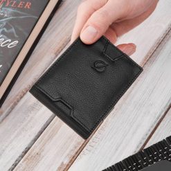 Portfel Skórzany Etui Brødrene G-11MN/BL Czarny. Czarne portfele męskie Brødrene, bez wzorów, ze skóry. Za 64.90 zł.
