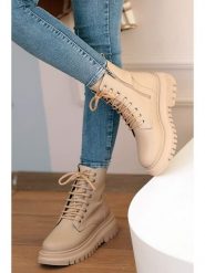 Gerois Trzewiki w kolorze piaskowym rozmiar: 37. Brązowe botki damskie Gerois, z materiału, bez obcasa, na platformie, bez zapięcia. Za 109.00 zł.