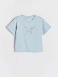 T-shirt z aplikacją - jasnoniebieski. Niebieskie koszulki dziewczęce Reserved, z aplikacjami, z bawełny, bez ramiączek. W wyprzedaży za 19.99 zł.