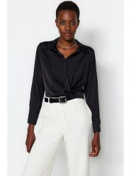 Trendyol Bluzka w kolorze czarnym rozmiar: 34. Czarne bluzki damskie Trendyol, bez wzorów, bez kołnierzyka, bez ramiączek. Za 73.99 zł.