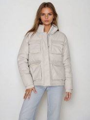 Steve Madden Kurtka przejściowa w kolorze jasnoszarym rozmiar: M. Szare kurtki damskie Steve Madden, m, bez wzorów, bez kaptura. Za 173.99 zł.