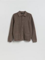 Bawełniany kardigan - ciemnobrązowy. Brązowe kardigany męskie Reserved, l, bez wzorów, z bawełny, bez kołnierzyka. Za 159.99 zł.