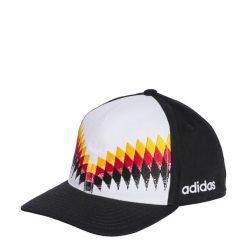 Czapka Niemcy 26 z zatrzaskami z tyłu. Białe czapki męskie Adidas, z aplikacjami, z bawełny. Za 119.00 zł.
