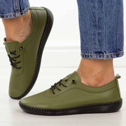 Khaki skórzane półbuty damskie T.Sokolski 2023. Brązowe półbuty damskie Sokolski, bez wzorów, z jeansu, biznesowe, z okrągłym noskiem, bez obcasa, na płaskiej podeszwie. Za 249.00 zł.