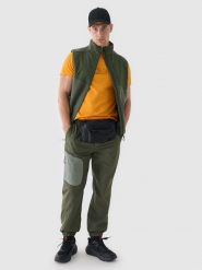 4F Spodnie casual męskie - oliwkowe/khaki L. Brązowe spodnie materiałowe męskie 4f, bez wzorów, z bawełny, casualowe. W wyprzedaży za 79.99 zł.