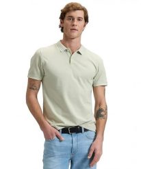 MESKA KOSZULKA LEE GARMENT DYE POLO COVE 112376457. Koszulki polo męskie Lee, m, bez wzorów, bez ramiączek. Za 89.99 zł.