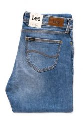 SPODNIE LEE DAMSKIE EMLYN AUTHENTIC BLUE L370BCQD 112107955. Niebieskie spodnie materiałowe damskie Lee, bez wzorów, z jeansu. Za 199.99 zł.