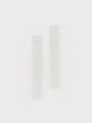 Skarpetki z metalizowaną nicią - jasnoszary. Szare skarpetki damskie Reserved, bez wzorów. W wyprzedaży za 9.99 zł.