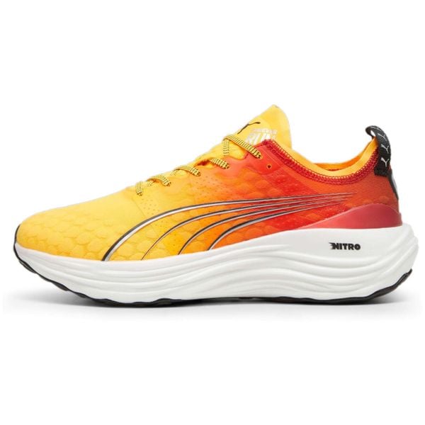 Buty do biegania męskie PUMA ForeverRun Nitro Fade. Obuwie do biegania damskie Puma. W wyprzedaży za 470.40 zł.