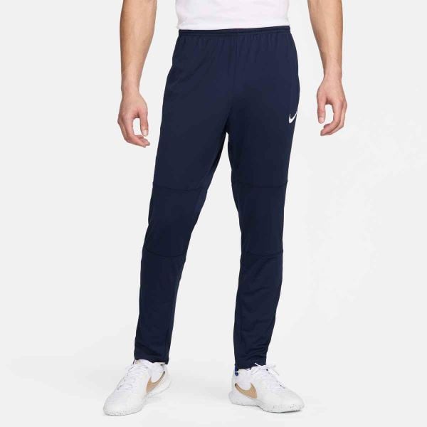 Spodnie sportowe Nike Park 20 Knit. Białe spodnie dresowe damskie Nike, l, do piłki nożnej. Za 100.99 zł.