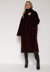 Bordowy Płaszcz Futerko o Kroju Oversize z Kieszeniami z Klapami Namys. Czerwone płaszcze damskie Born2be, l, bez wzorów, z futra. Za 289.99 zł.