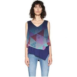 Desigual Bluzka damska blusa Club de Blues 18SWBWB8 5000 (rozmiar M). Bluzki damskie Desigual, m, bez wzorów, z asymetrycznym kołnierzem, bez ramiączek. W wyprzedaży za 121.00 zł.