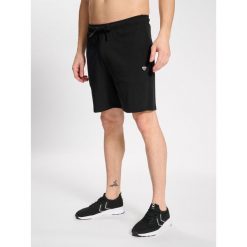 Krótka Hummel hmlIC Fred. Czarne szorty męskie HUMMEL, xl, z bawełny, na fitness i siłownię. Za 175.45 zł.