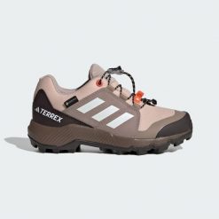 Buty Terrex GORE-TEX Hiking. Białe buty trekkingowe męskie Adidas, z gore-texu, bez zapięcia, wspinaczkowe, gore-tex. Za 439.00 zł.