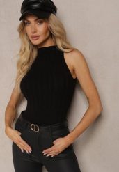 Czarny Top z Golfem i Wiskozą z Prążkowanego Materiału Lilithea. Czarne topy damskie Renee, s, bez wzorów, z jeansu, bez kołnierzyka. Za 69.99 zł.