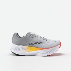 Buty do biegania męskie Kiprun Kipride Max. Brązowe obuwie do biegania damskie KIPRUN. Za 669.99 zł.