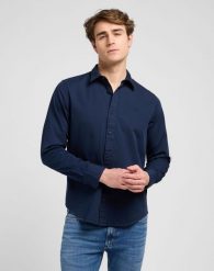 MESKA KOSZULA LEE PATCH SHIRT RIVET NAVY 112370547. Niebieskie koszule męskie Lee, m, bez wzorów, bez kołnierzyka, bez ramiączek. Za 169.99 zł.