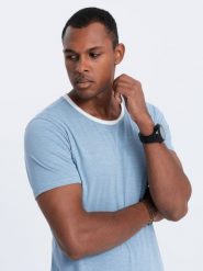 T-shirt męski bawełniany - błękitny V4. Niebieskie t-shirty męskie Ombre Clothing, m, bez wzorów, z bawełny, bez kołnierzyka. W wyprzedaży za 19.99 zł.