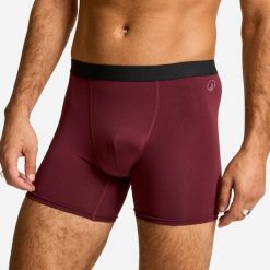 Bokserki sportowe męskie 3 sztuki. Czarne bokserki męskie Decathlon, bez wzorów, z elastanu. Za 69.99 zł.