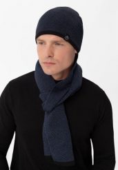 Klasyczna czapka zimowa H-WINDY. Niebieskie czapki męskie Volcano, na zimę, z aplikacjami, z dzianiny, klasyczne. Za 59.99 zł.