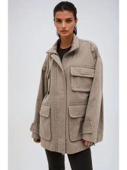 Monki Kurtka koszulowa w kolorze szarobrązowym rozmiar: S. Brązowe kurtki damskie Monki, s, bez wzorów, bez kaptura. Za 43.37 zł.