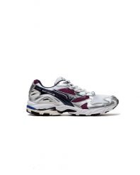 Buty Mizuno Wave Rider 10. Białe obuwie do biegania damskie Mizuno, mizuno wave. Za 369.99 zł.