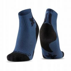 Skarpety unisex X-Socks RUN DISCOVER ANKLE MARINE/X BLACK A097. Niebieskie skarpetki damskie X-Socks, bez wzorów. Za 99.99 zł.