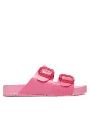 Melissa Klapki Melissa Cozy Slide Ad M 33913 Różowy. Czerwone klapki damskie Melissa, bez wzorów, z tworzywa sztucznego, bez obcasa. Za 269.99 zł.