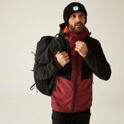 Kurtka męska softshell wodoodporny Hewitts. Brązowe kurtki męskie Regatta, l, bez wzorów, z softshellu, bez kaptura. Za 279.99 zł.