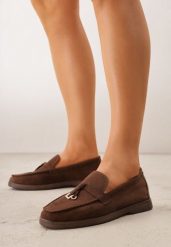 Brązowe Lekkie Mokasyny VICES z Metalowymi Ozdobami i Skórzaną Wkladką Adrialee. Brązowe mokasyny damskie Born2be, z materiału. Za 89.99 zł.