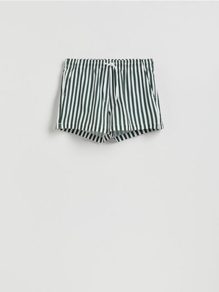 Szorty plażowe w paski - ciemnozielony. Zielone szorty męskie Reserved, z tkaniny, bez kołnierzyka. Za 99.99 zł.