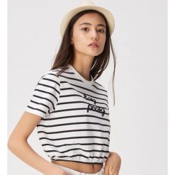 Bawełniany t-shirt w paski - Biały. Białe t-shirty damskie Sinsay, l, bez wzorów, z bawełny, bez kołnierzyka. Za 24.99 zł.