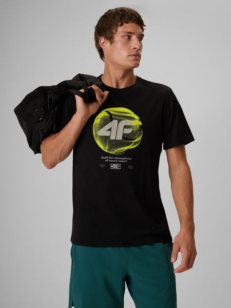 4F T-shirt regular z nadrukiem męski - czarny S. Czarne t-shirty męskie 4f, l, bez wzorów, z bawełny, bez kołnierzyka. Za 79.99 zł.