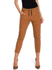 Made of emotion Spodnie w kolorze jasnobrązowym rozmiar: M. Brązowe spodnie materiałowe damskie Made Of Emotion, bez wzorów, z materiału. Za 118.01 zł.