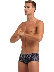 Arena Kąpielówki w kolorze czarnym rozmiar: 8. Czarne kąpielówki męskie Arena, bez wzorów, z materiału. Za 78.47 zł.