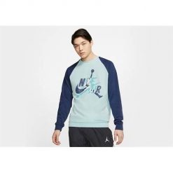 Bluza sportowa męska Nike Air Jordan Jumpman Classics. Niebieskie bluzy bez kaptura męskie Nike, bez wzorów, sportowe, bez kołnierzyka, bez ramiączek. Za 387.00 zł.