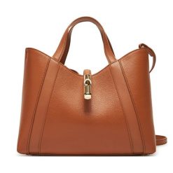 Torebka Furla. Brązowe torebki klasyczne damskie Furla, bez wzorów, bez dodatków. Za 1,369.00 zł.