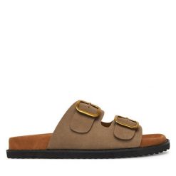 Klapki DeeZee. Brązowe klapki damskie DeeZee, bez wzorów, bez obcasa. Za 139.99 zł.
