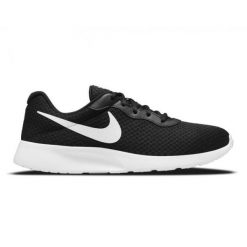 Buty Nike Tanjun DJ6258-003 czarne. Czarne buty sportowe na co dzień męskie z materiału, bez zapięcia, Nike Tanjun. Za 449.46 zł.
