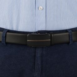 Pasek męski skórzany 3,5 cm klamra automatyczna Beltimore czarny 51-656 : Kolory - czarny, Rozmiar pasków - r.110-125 cm. Czarne paski męskie bez wzorów, ze skóry, wizytowe. Za 64.99 zł.