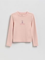 Koszulka Kubuś Puchatek - kremowy. Białe koszulki dziewczęce Reserved, bez wzorów, z bawełny, bez ramiączek. Za 49.99 zł.