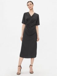Bruuns Bazaar Sukienka codzienna Nemi BBW3622 Czarny Regular Fit. Czarne sukienki damskie Bruuns Bazaar, na co dzień, bez wzorów, z syntetyku, bez kołnierzyka, bez ramiączek, proste. Za 469.99 zł.
