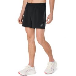 Spodenki do biegania męskie ASICS Road. Szorty męskie Asics, z materiału, bez kołnierzyka. Za 169.99 zł.