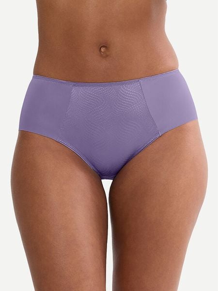 Triumph Bokserki Essential 10219754 Fioletowy. Fioletowe bokserki i panty damskie Triumph, bez wzorów, z syntetyku. Za 69.00 zł.