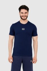 EA7 Granatowy t-shirt męski z naszywką z logo. Niebieskie t-shirty męskie EA7 Emporio Armani, m, z aplikacjami, bez kołnierzyka. W wyprzedaży za 159.99 zł.