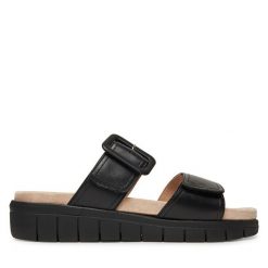 Klapki Caprice. Czarne klapki damskie Caprice, bez wzorów, bez obcasa. Za 249.99 zł.